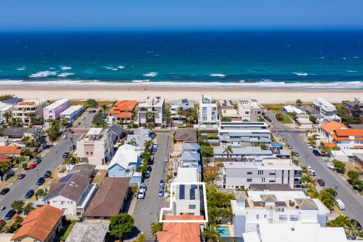 1/196B Hedges Avenue Mermaid Beach 8
