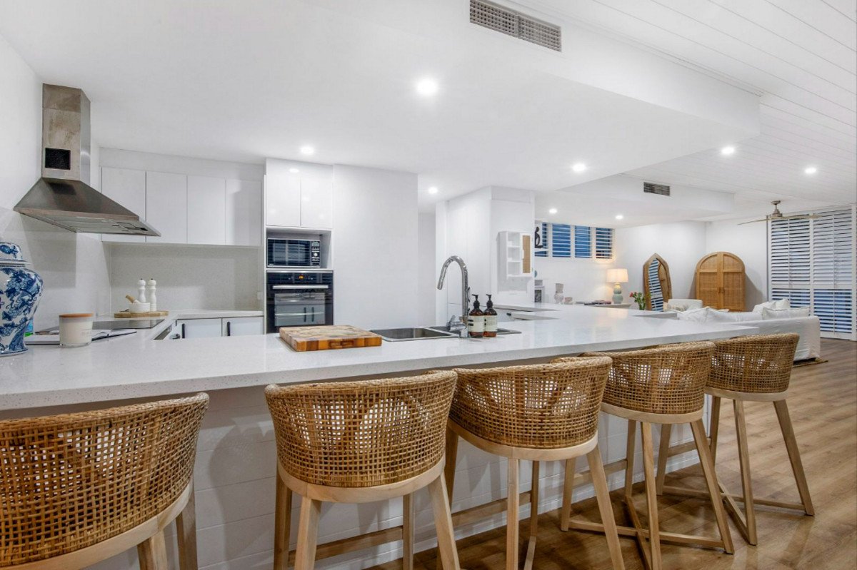 1/196B Hedges Avenue Mermaid Beach 11