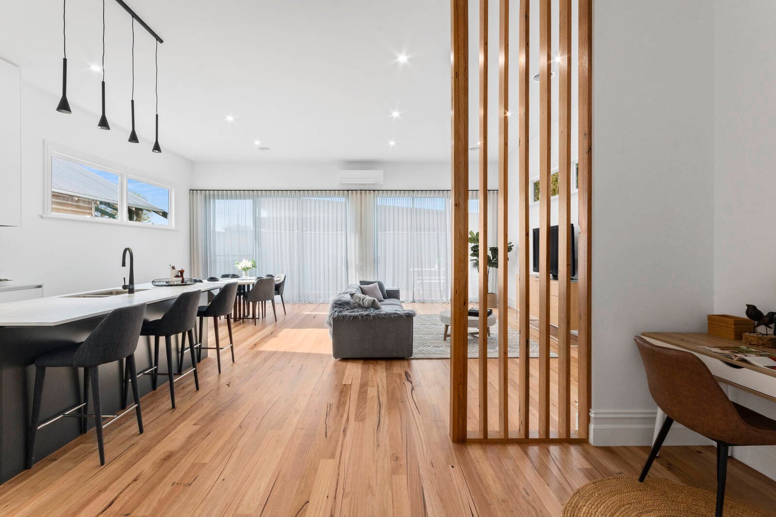 Gallery: 1/197 Mckillop Street