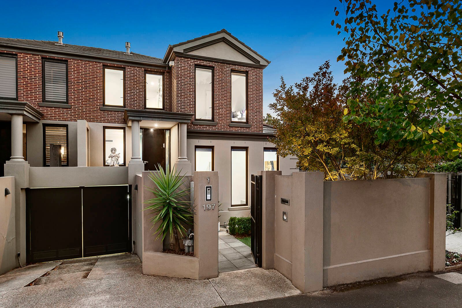 Real Estate and Property in 1/197 Wattletree Road, Malvern, VIC