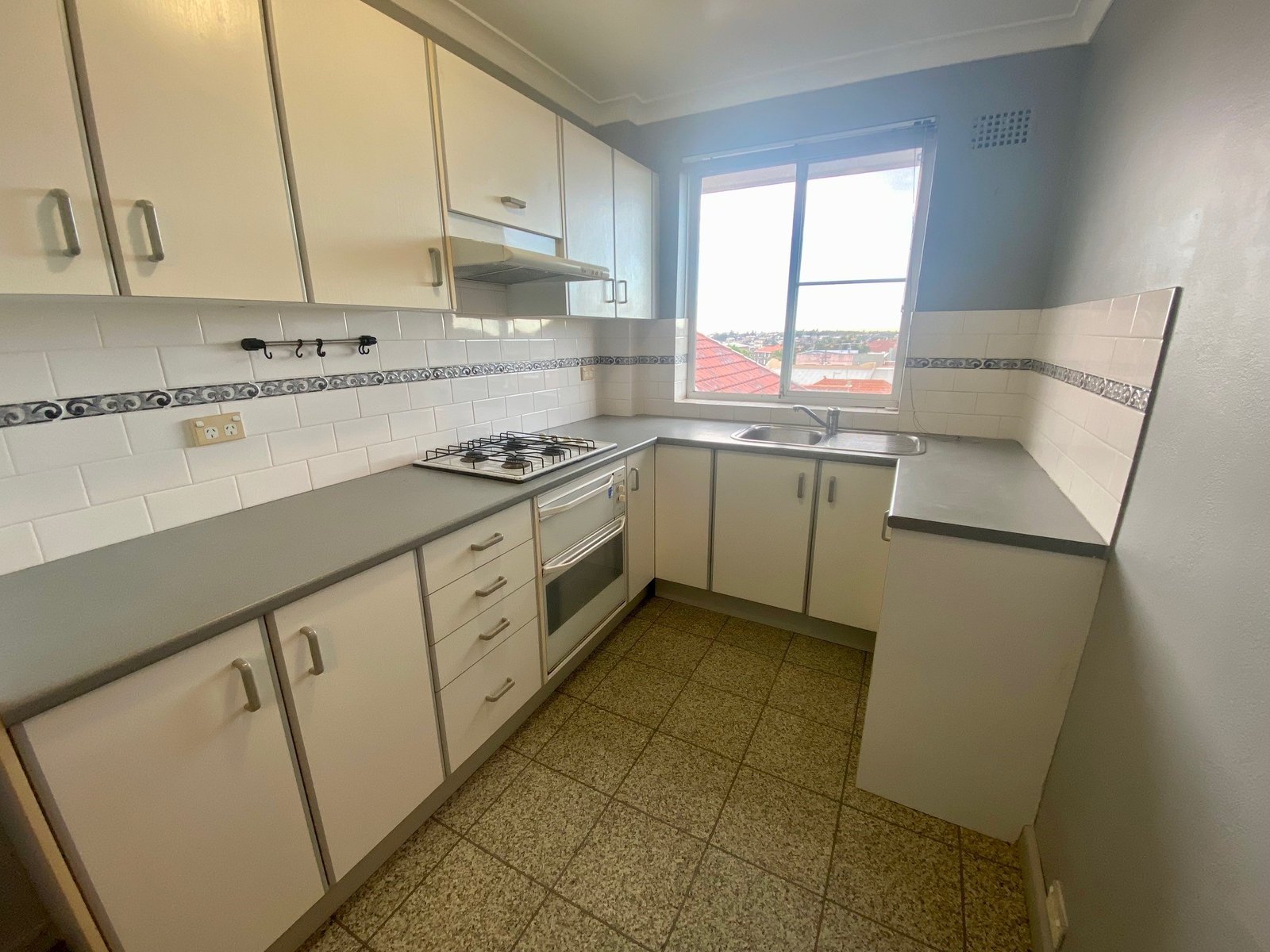 11/98 Fern Street RANDWICK 7