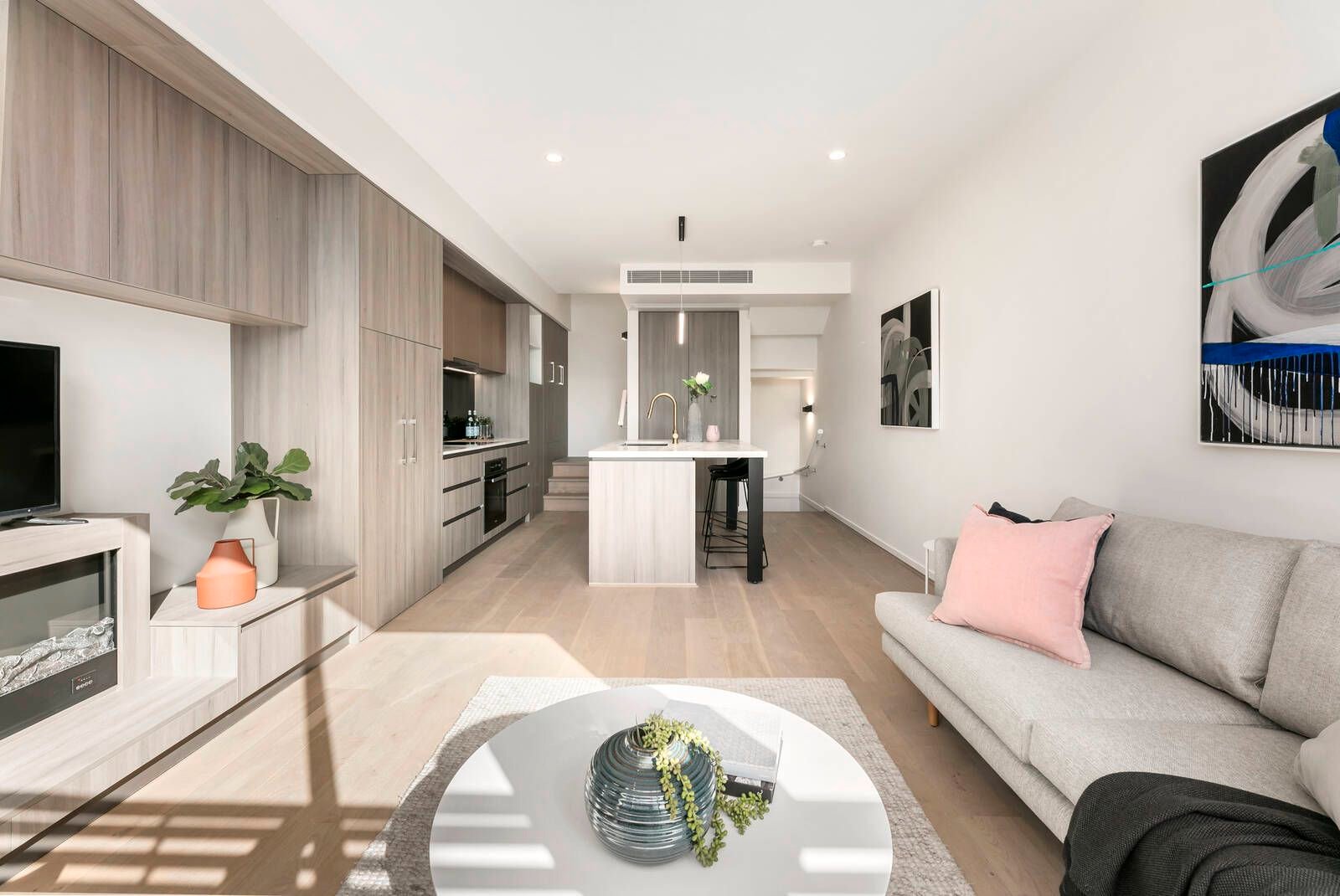 Gallery: 11/99 Hotham Street