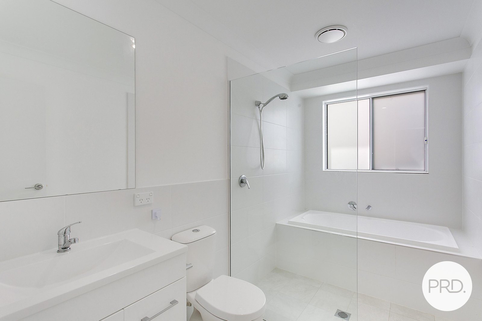 11A Bottlebrush Place LAKEWOOD 7