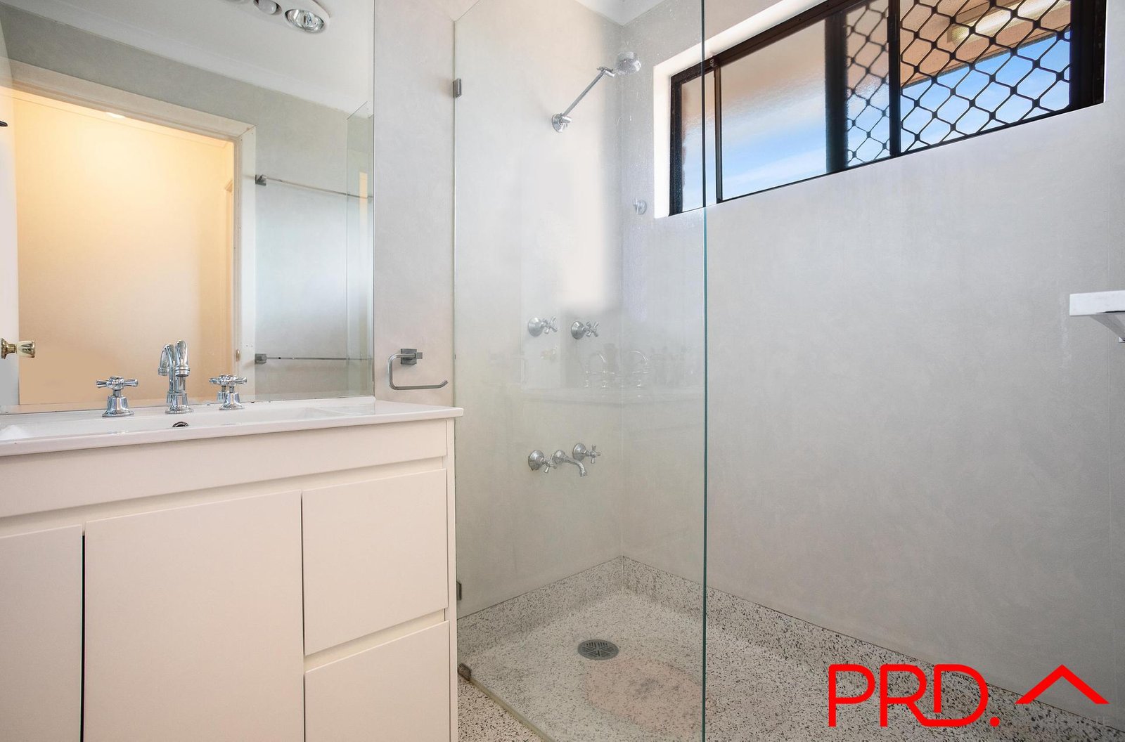 1/1A Brookside Road LABRADOR 5