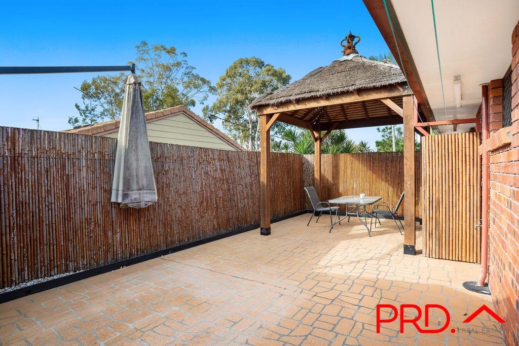 1/1A Brookside Road LABRADOR 8