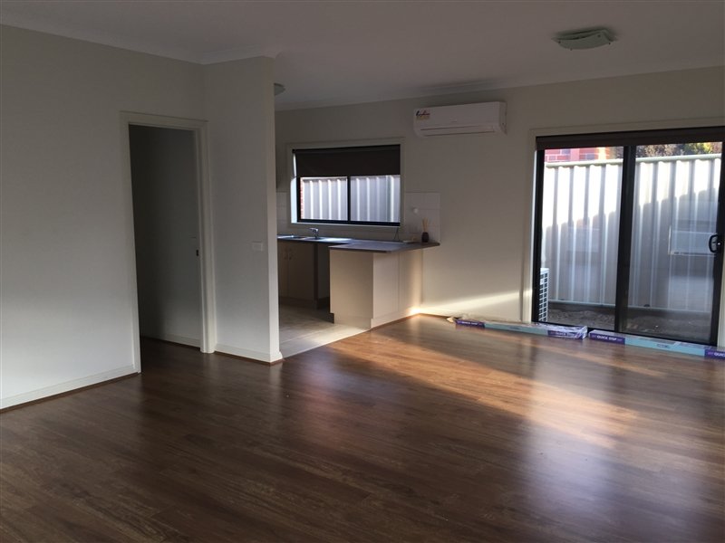 11a Caleb Close GOLDEN SQUARE 3