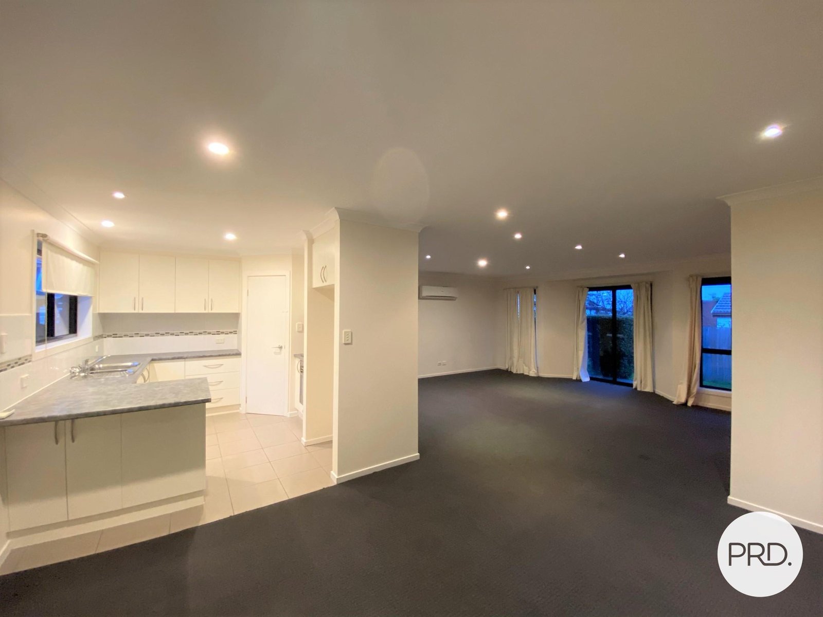 11a Clifford Street MOONAH 6