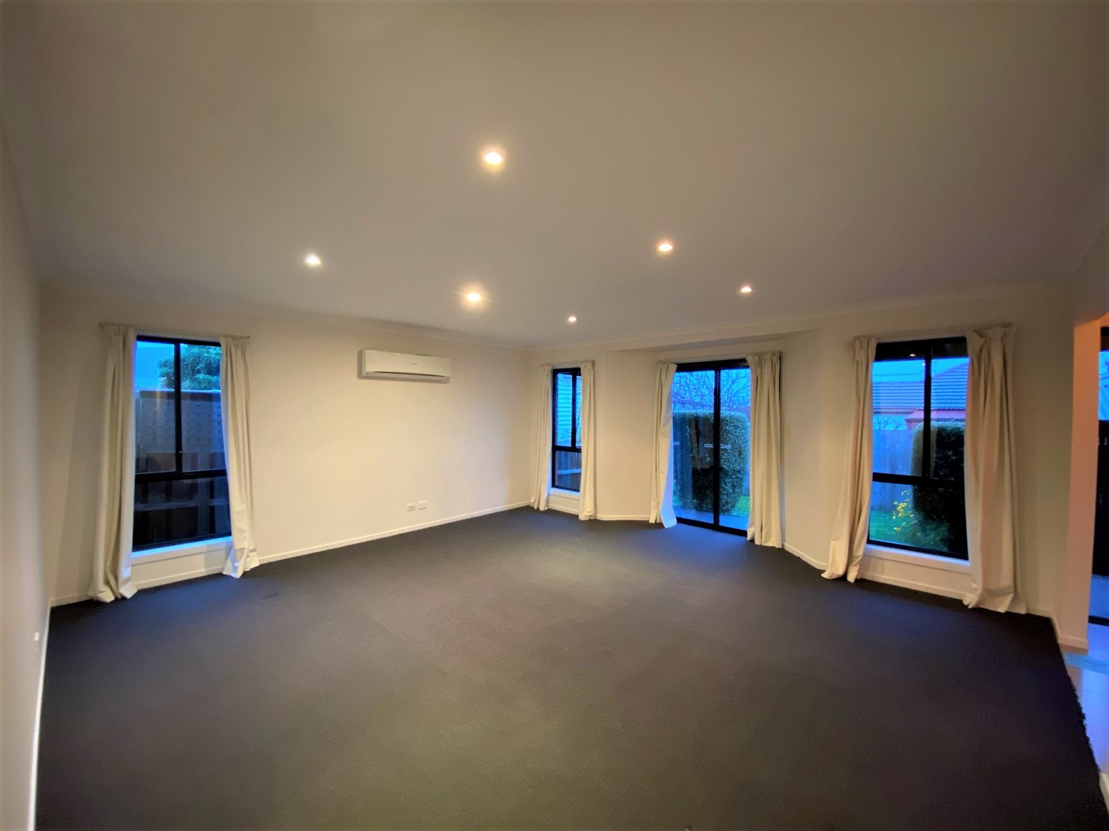 11a Clifford Street MOONAH 4