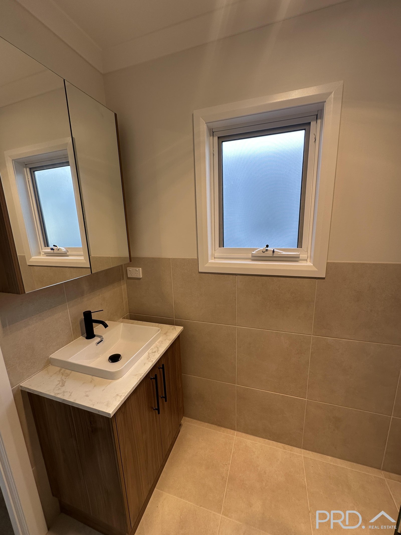 1/1A Elms Street IRYMPLE 12