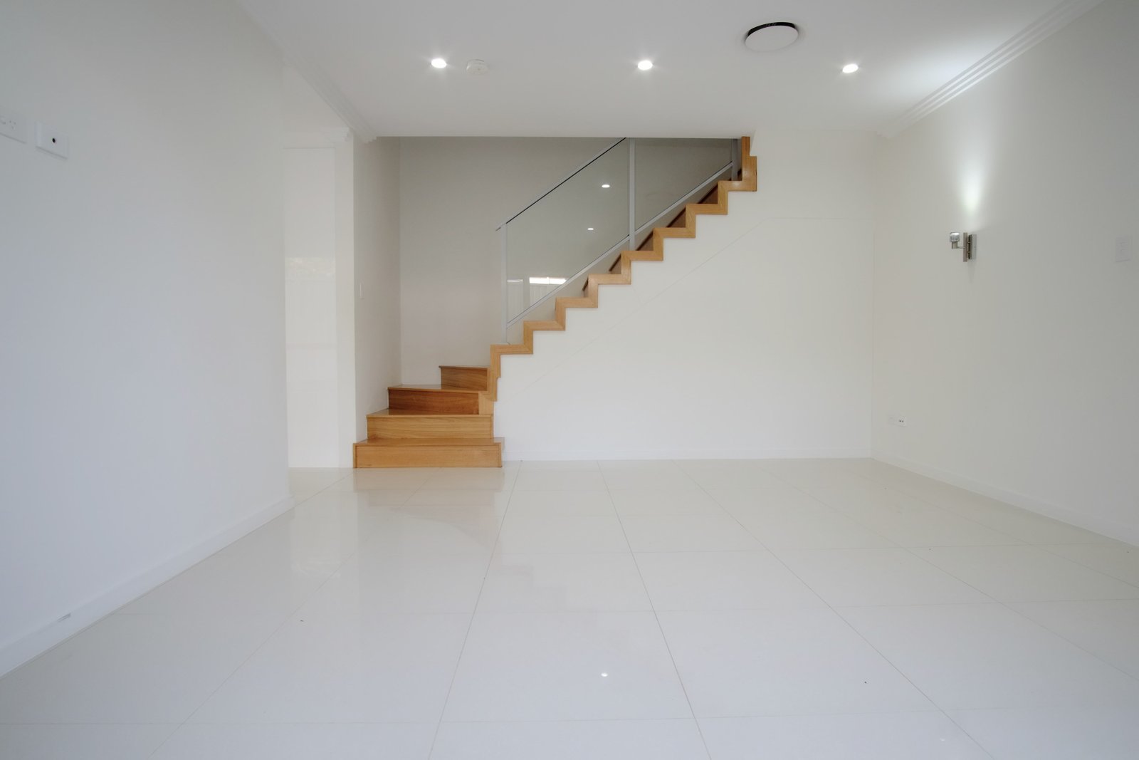 11a Gover Street PEAKHURST 5
