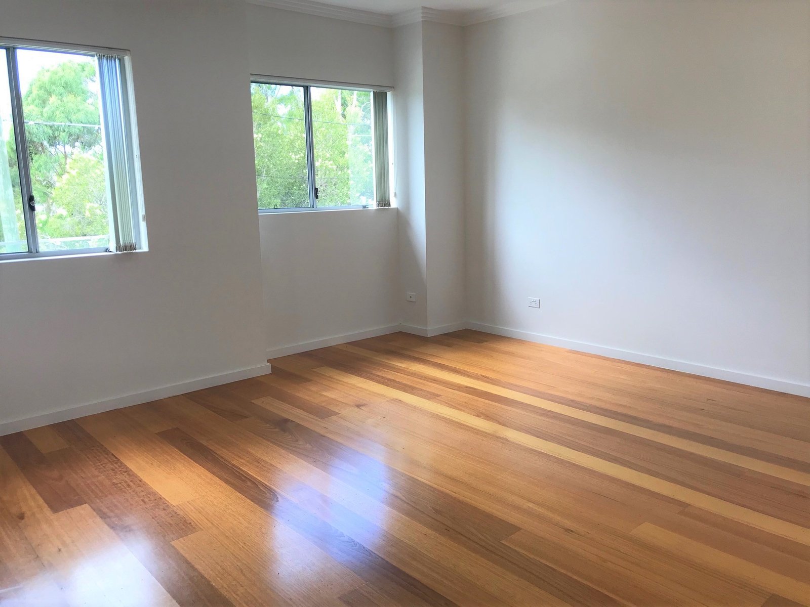 11a Gover Street PEAKHURST 13
