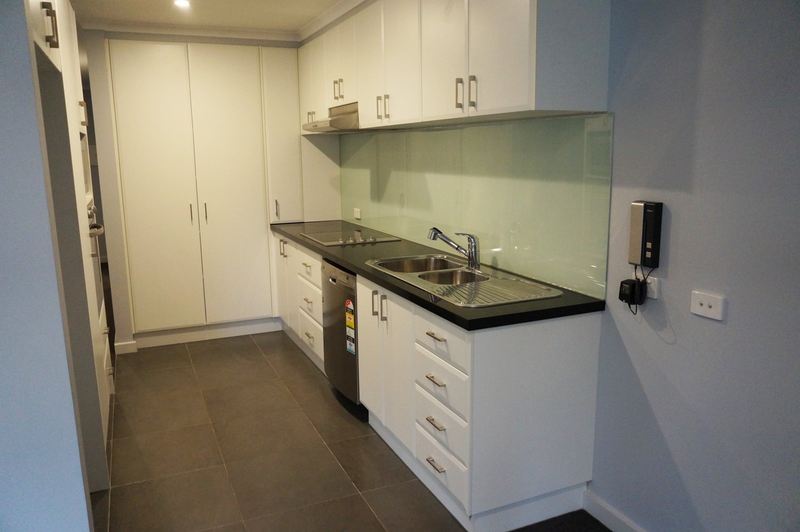 Gallery: 1/1A Hanby Street