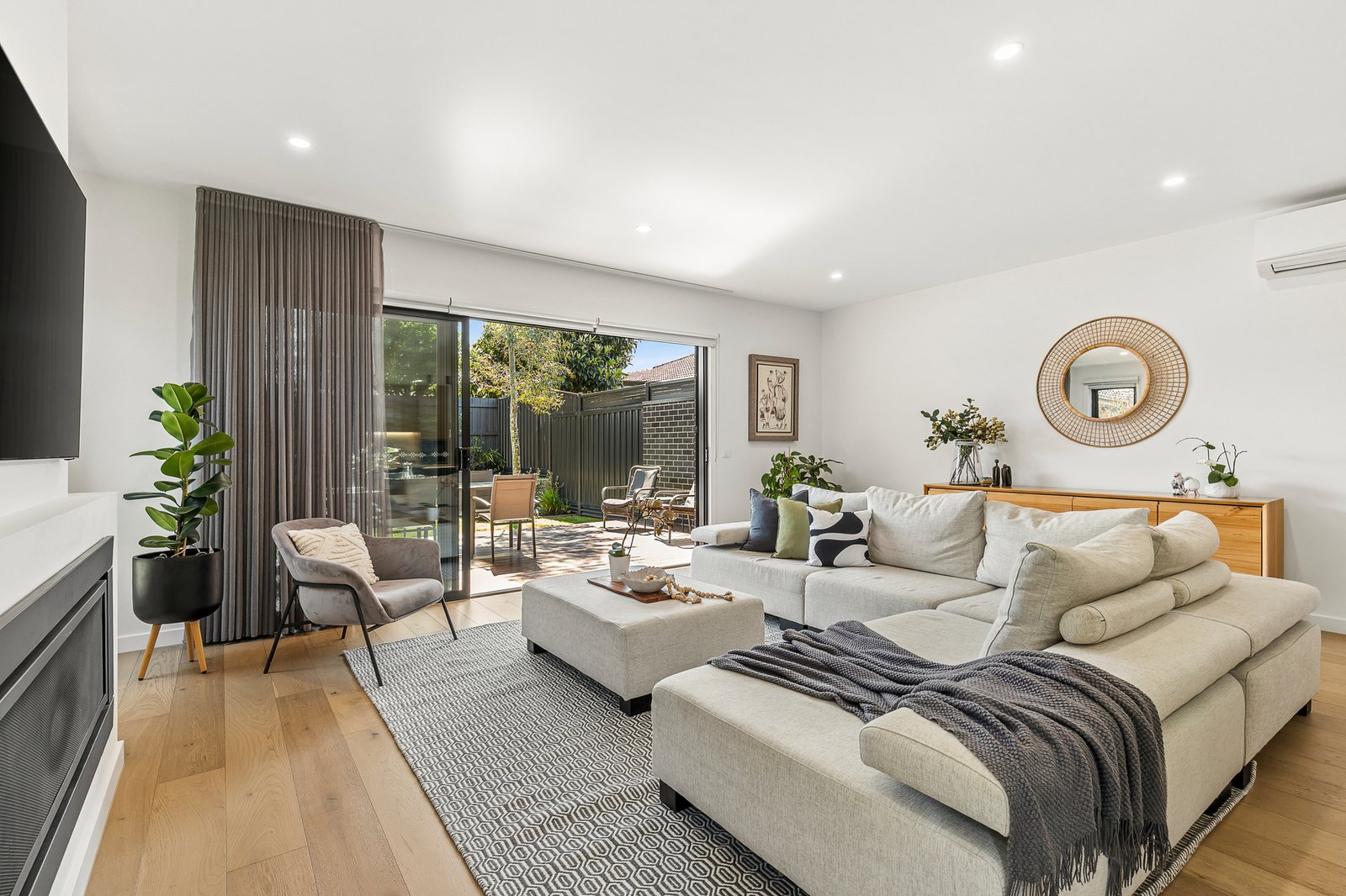 Gallery: 11A Hansworth Street