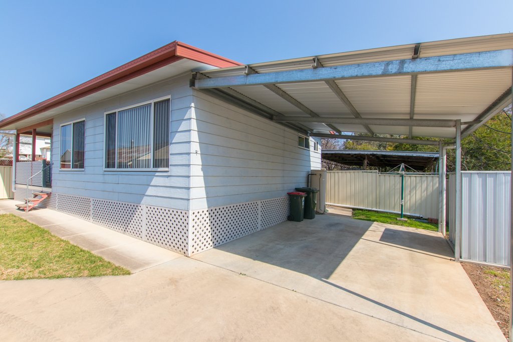 11A Howick Street TUMUT 2