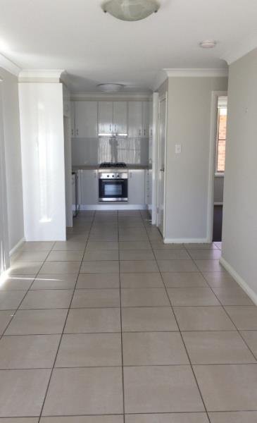 11a Lake Place TAMWORTH 3