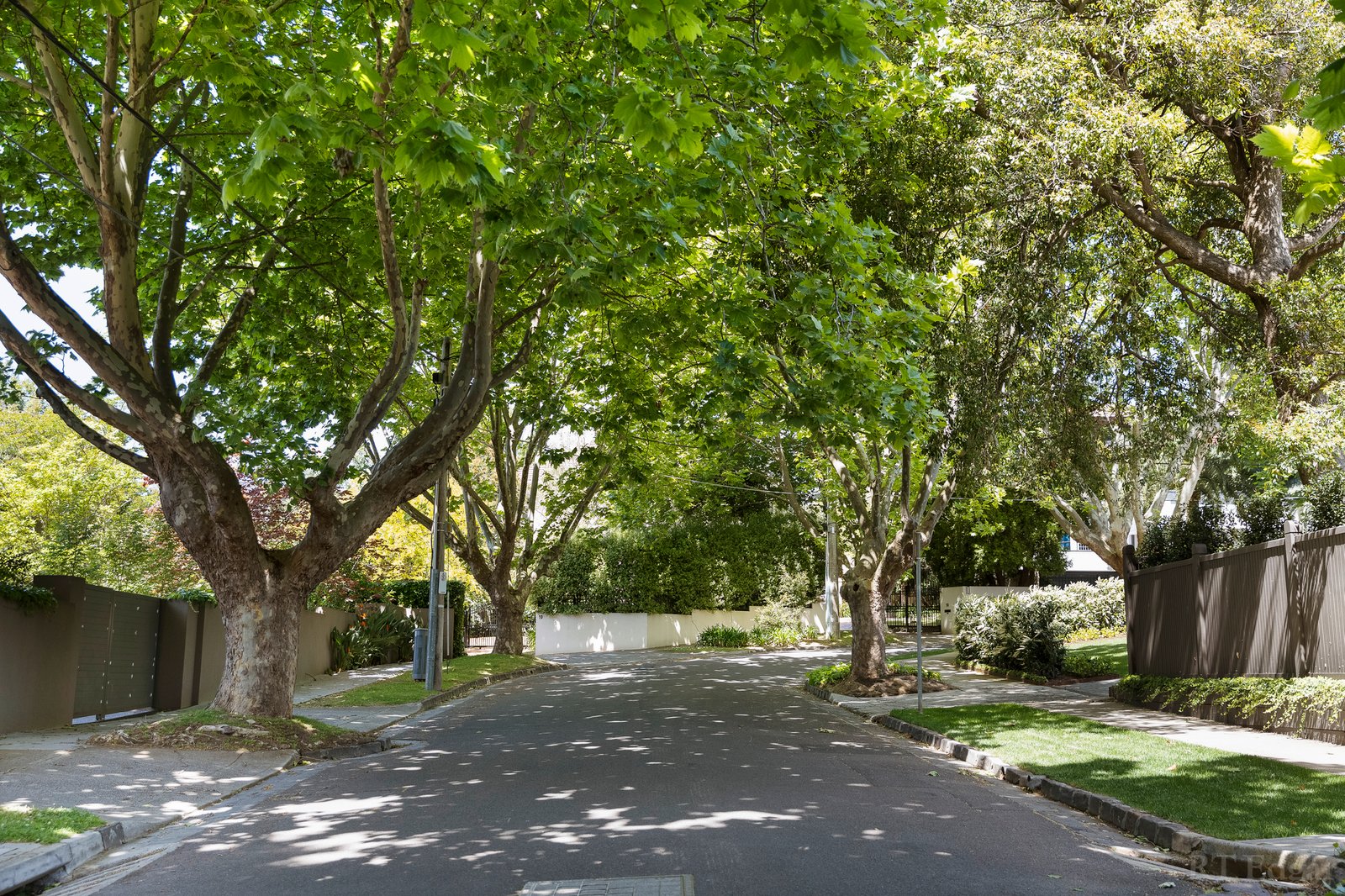 Real Estate and Property in 11A Linlithgow Road, Toorak, VIC