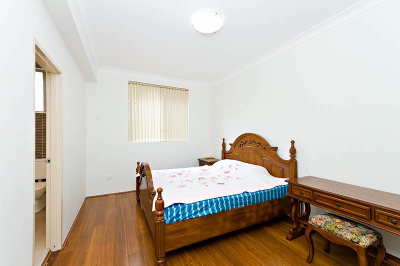 11A Matthews Avenue EAST HILLS 4