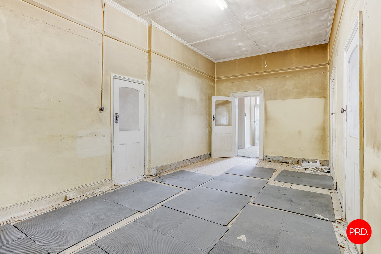 11A Ophir Street GOLDEN SQUARE 12