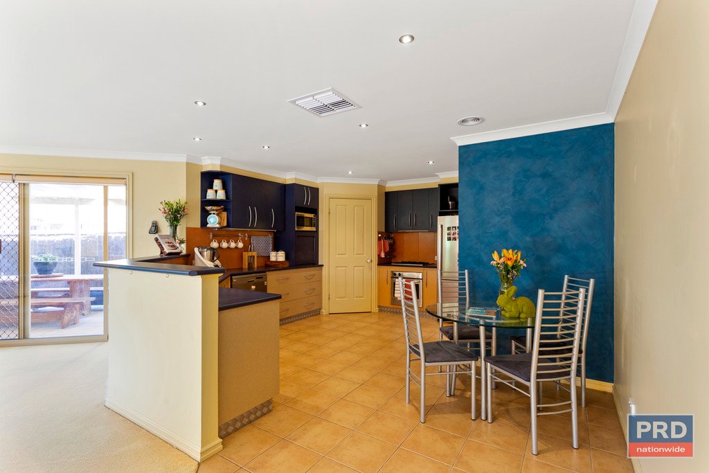 11a Paperbark Court STRATHDALE 2