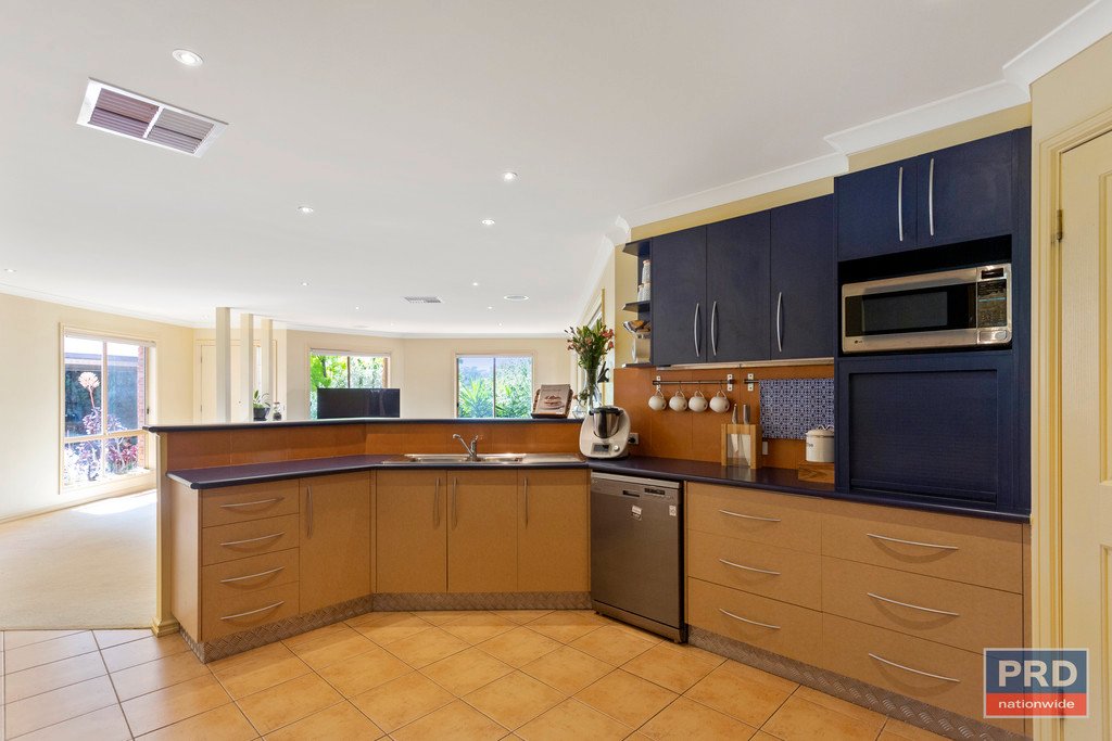 11a Paperbark Court STRATHDALE 3