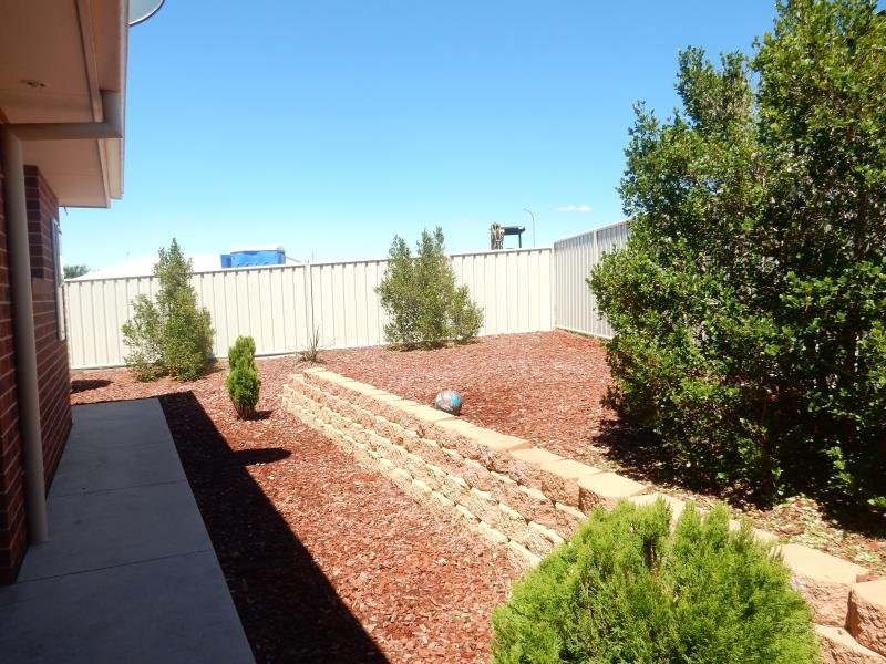 11a Rosehill Place TAMWORTH 7