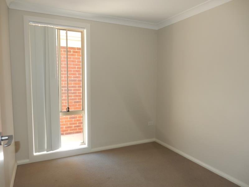 11a Rosehill Place TAMWORTH 4