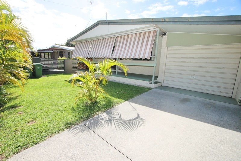 11A Wynflo Street LABRADOR 1