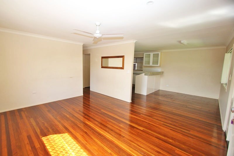 11A Wynflo Street LABRADOR 4