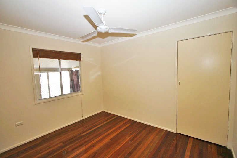 11A Wynflo Street LABRADOR 7