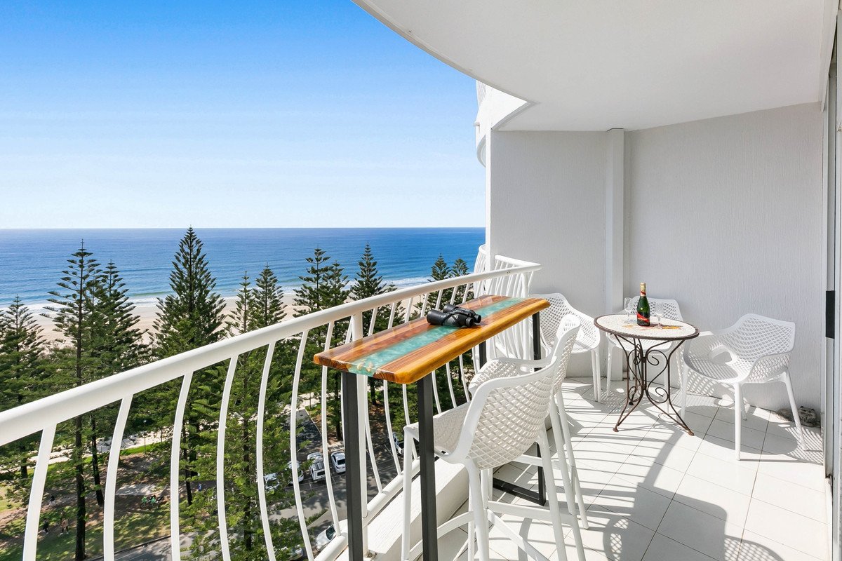 11A/238 The Esplanade Burleigh Heads 2