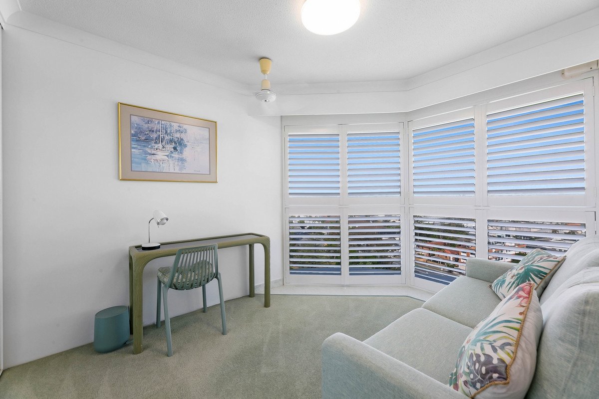 11A/238 The Esplanade Burleigh Heads 25