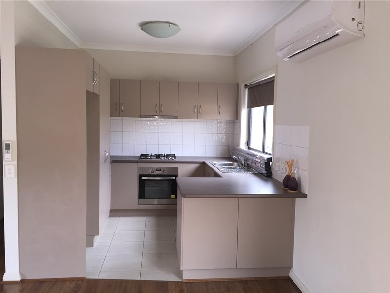 11b Caleb Close GOLDEN SQUARE 2