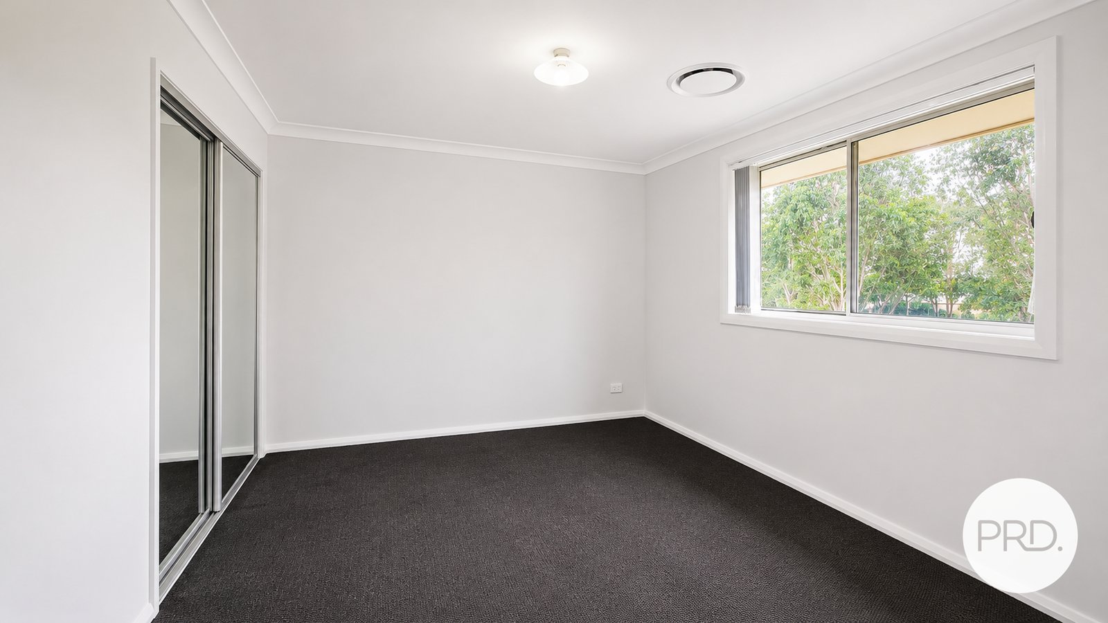 11B Coffs Harbour Avenue HOXTON PARK 8