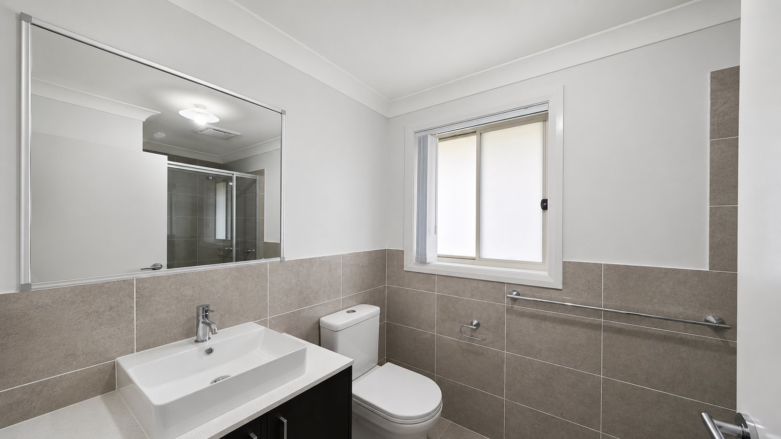 11B Coffs Harbour Avenue HOXTON PARK 11