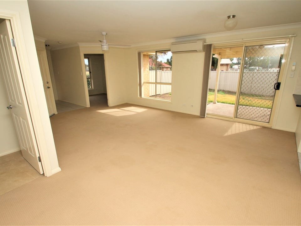 11B Green Crescent QUIRINDI 4