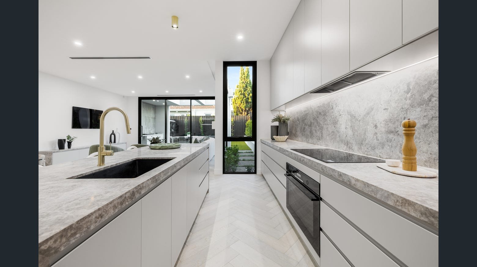 Gallery: 11B Luckins Road