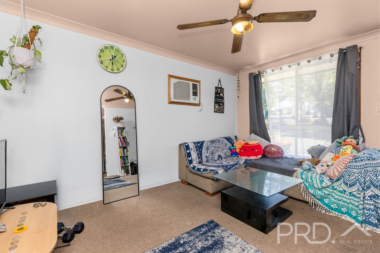 11C & 11D Hume Place TUMUT 3