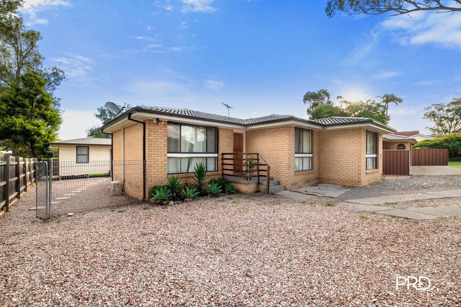 12 & 12A Pamshaw Place BIDWILL 2