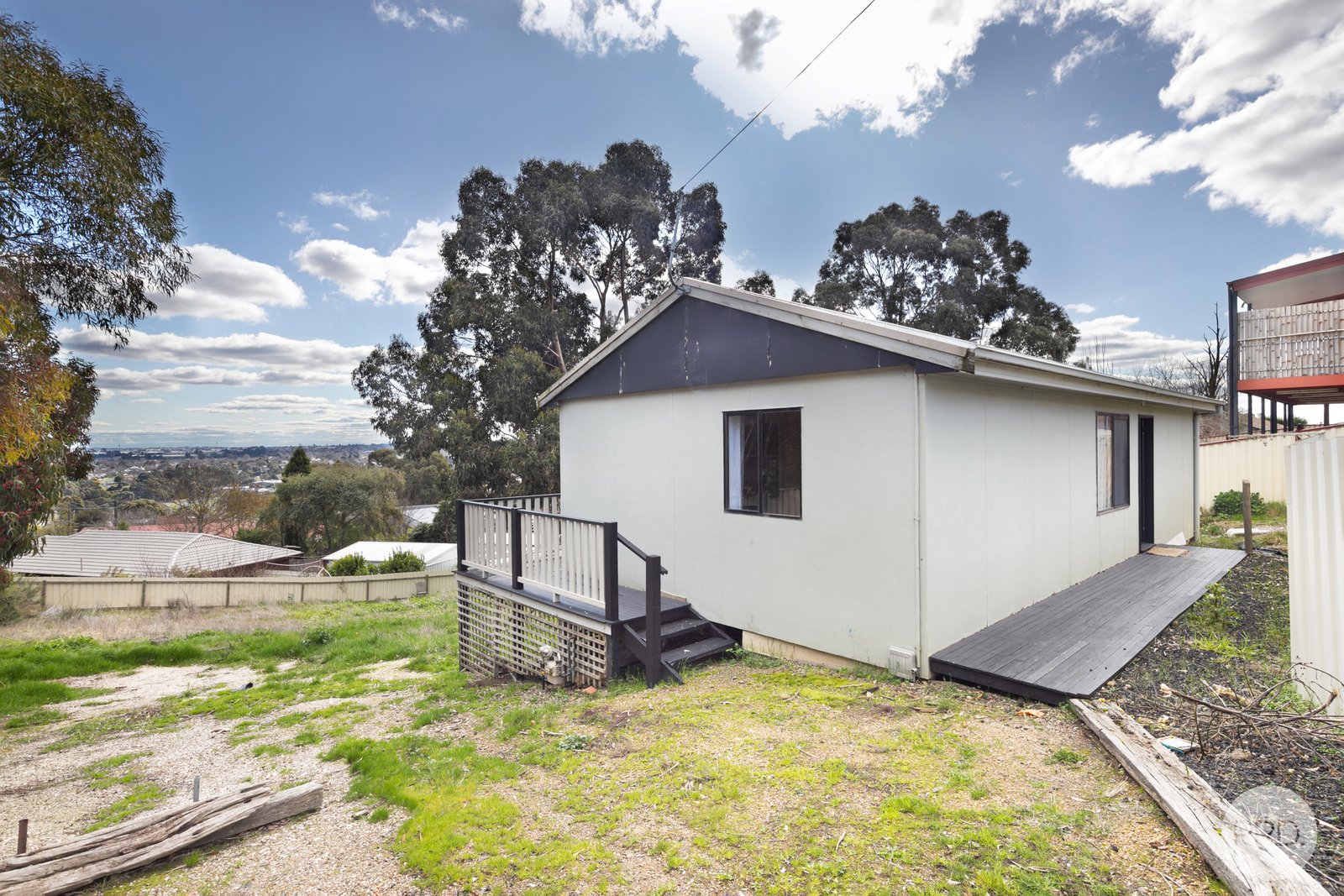 12 & 12A Saunders Close MOUNT PLEASANT 12