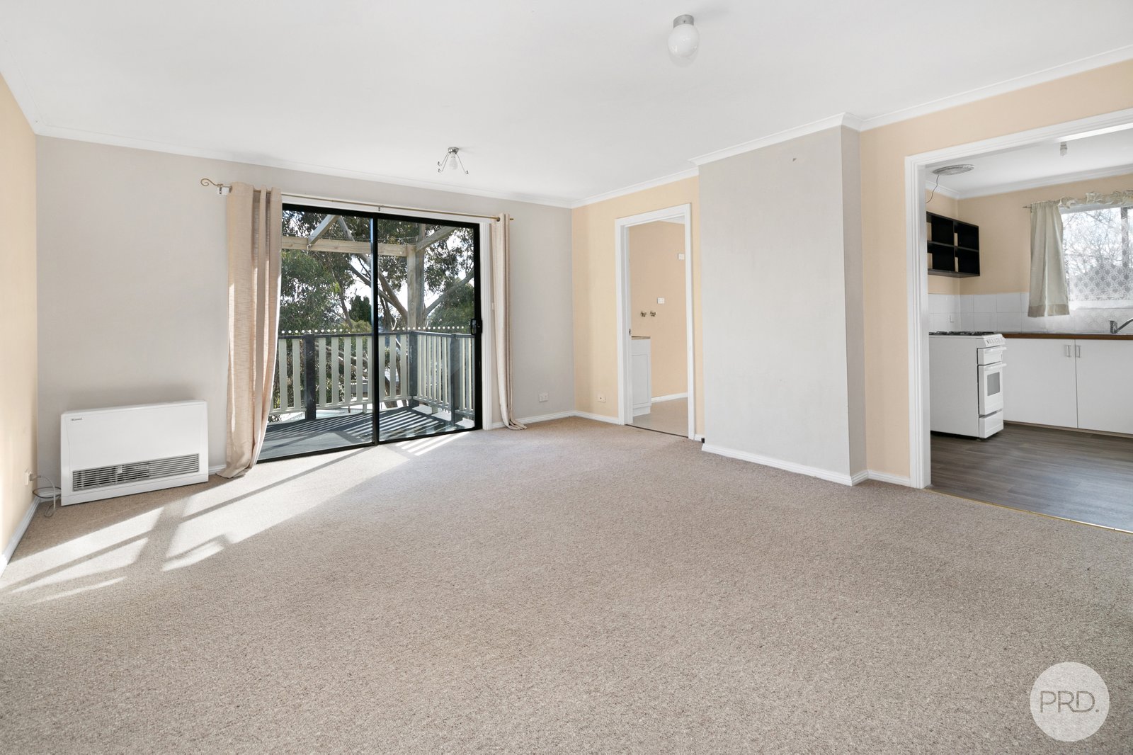 12 & 12A Saunders Close MOUNT PLEASANT 14