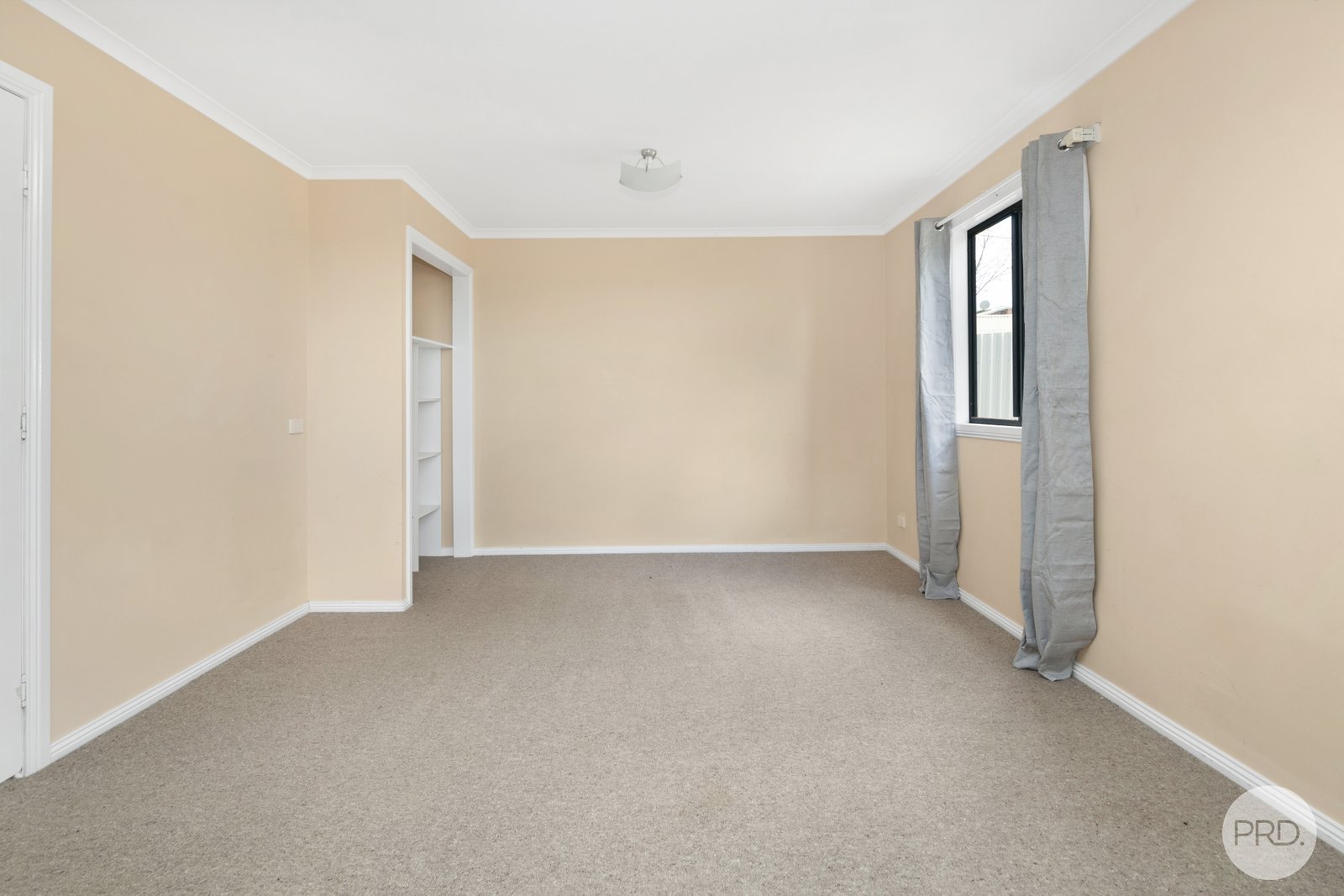 12 & 12A Saunders Close MOUNT PLEASANT 15