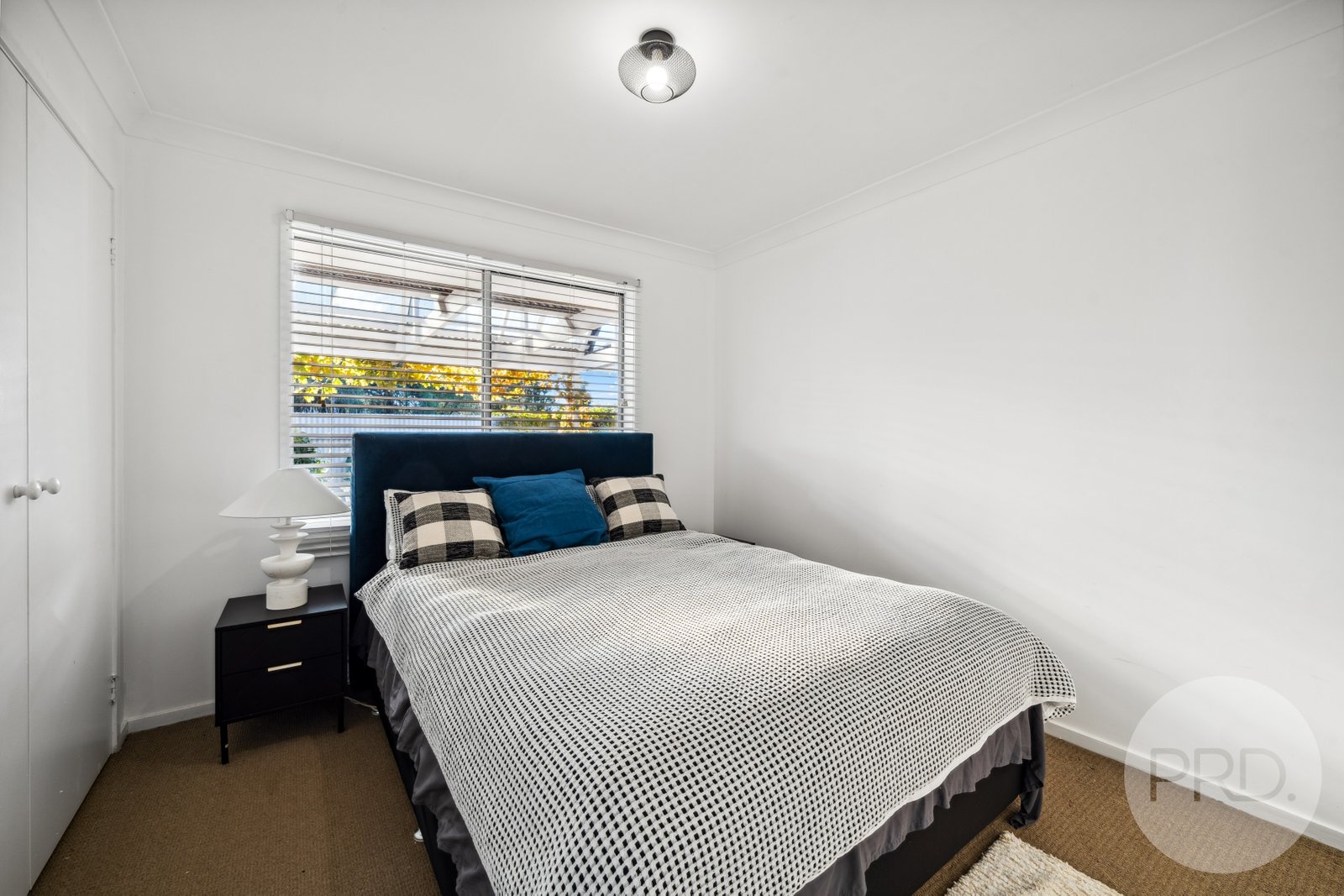 12-14 Anna Street URANA 8