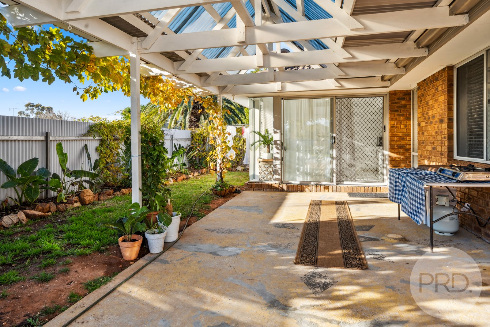 12-14 Anna Street URANA 11