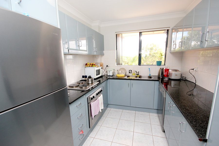 12-14 Clubb Crescent MIRANDA 3