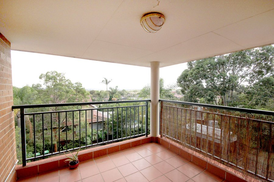 12-14 Clubb Crescent MIRANDA 6