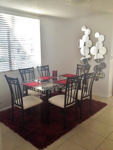 12 / 1927 Gold Coast Highway BURLEIGH HEADS 7