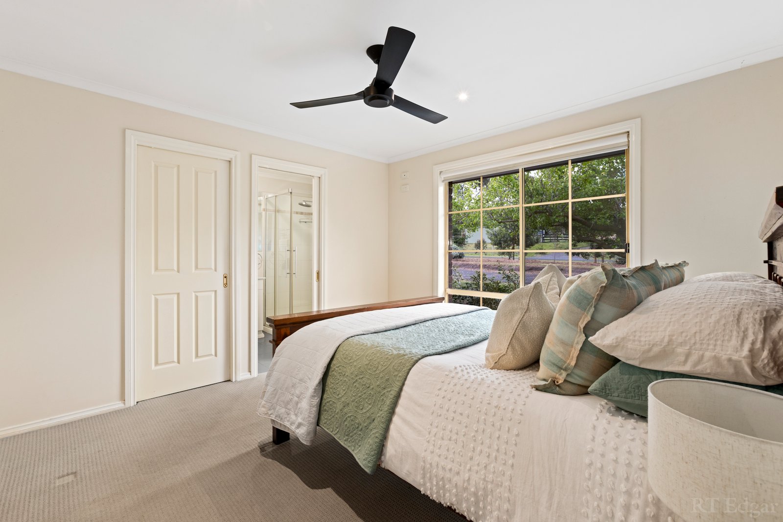 Real Estate and Property in 12-20 Wisbey Court, Drysdale, VIC