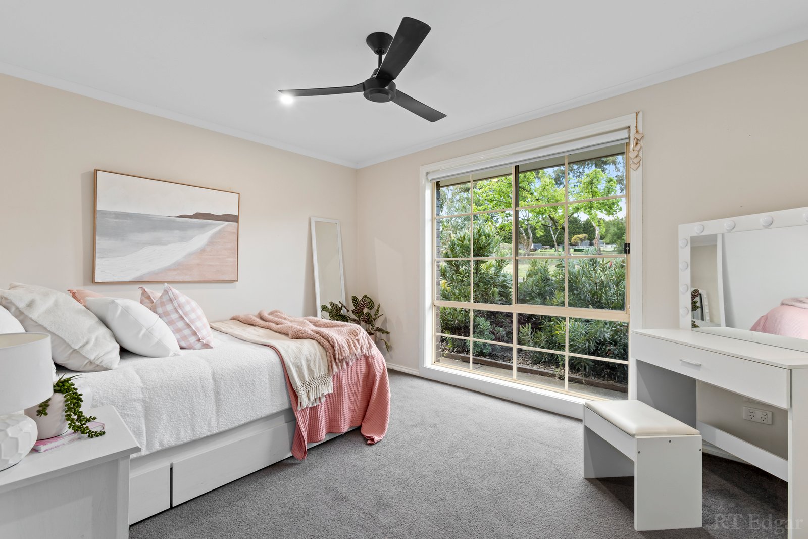 Real Estate and Property in 12-20 Wisbey Court, Drysdale, VIC