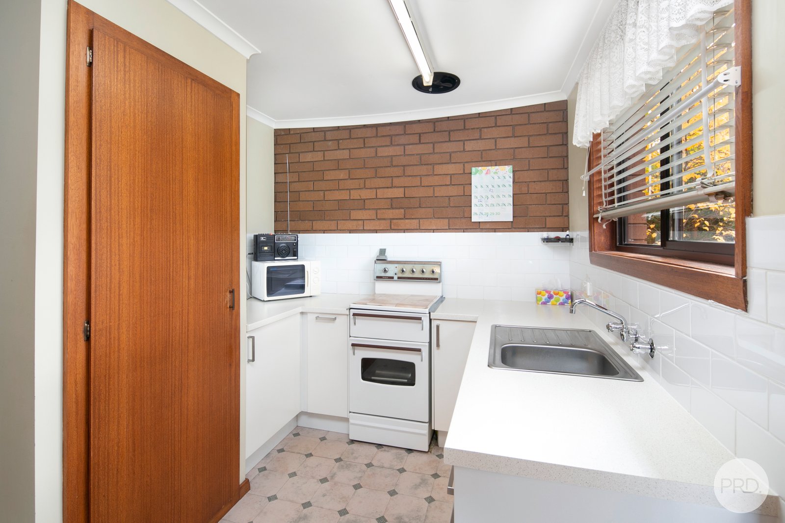1,2 & 3/3 Shakespeare Avenue MOUNT HELEN 8
