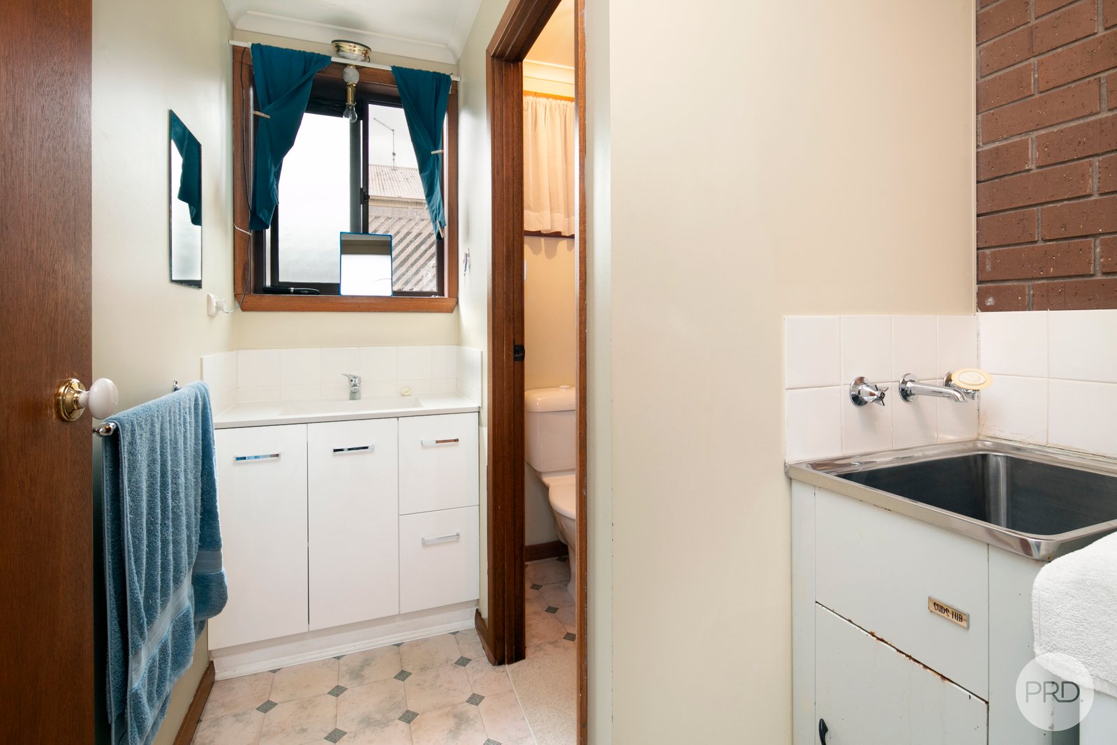 1,2 & 3/3 Shakespeare Avenue MOUNT HELEN 9